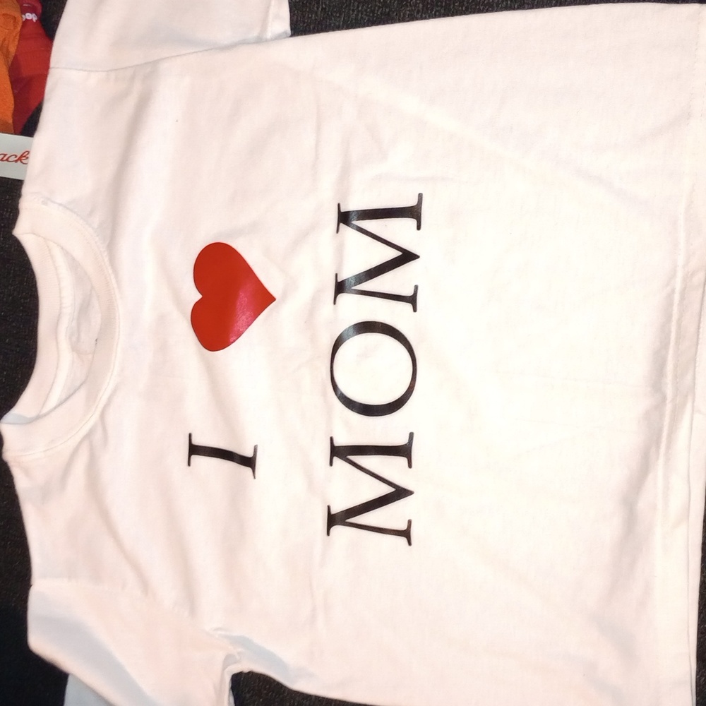 I❤️mom tshirt